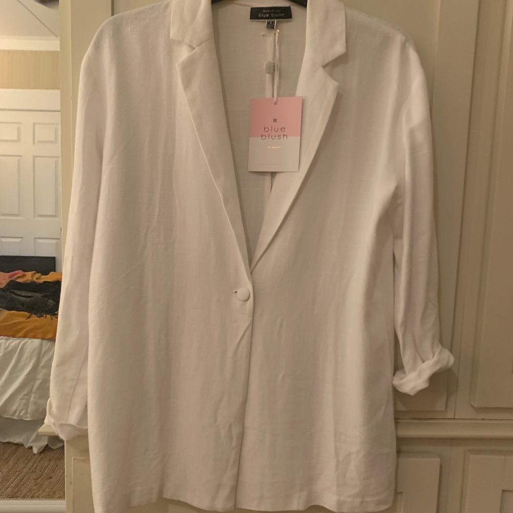 Blue blush White linen blazer